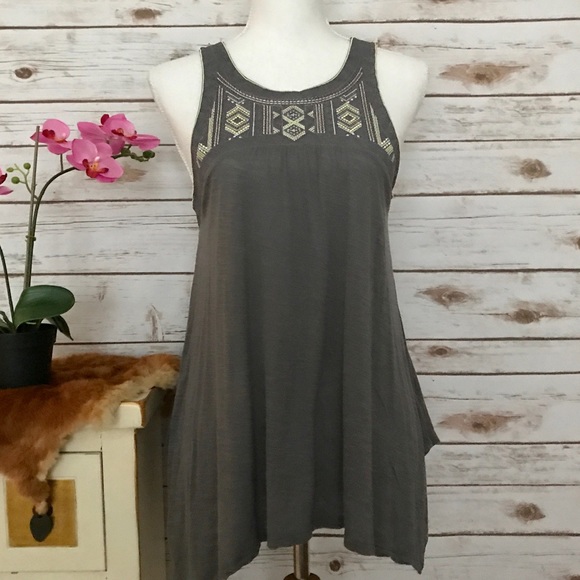American Eagle Outfitters Tops - American Eagle Gray Tank with Embroidery